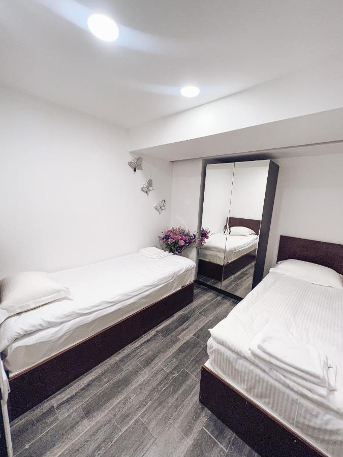 It Hotel Tumanyan Street Jerevan Exteriör bild